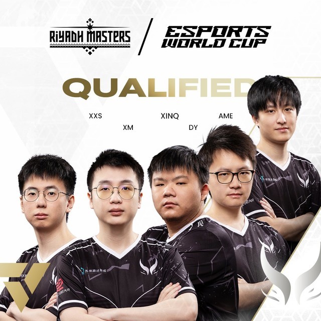 Talon选手巅峰对决Azure Ray：竞技体育巅峰之战